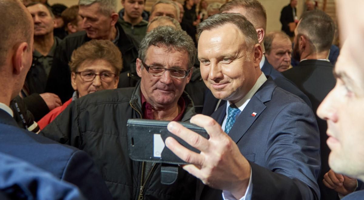 Sondaż: Andrzej Duda niezmiennie faworytem obu tur wyborów prezydenckich