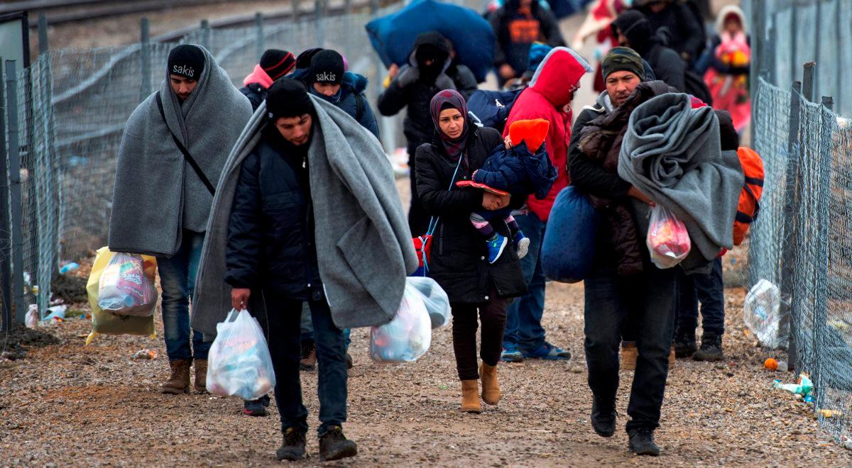 Szef węgierskiego MSZ: polityka UE wobec migracji jest pełna hipokryzji
