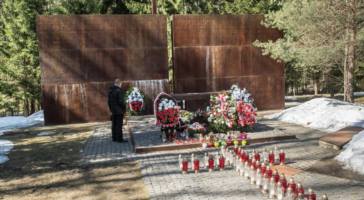 Historyk Memoriału: Katyń to zbrodnia, ale wciąż nikt w Rosji nie nazywa Stalina i NKWD zbrodniarzami