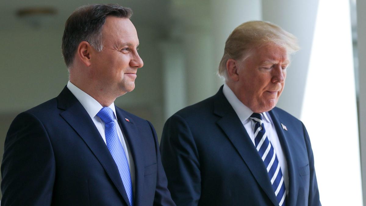 Wizyta ministrów w USA. Ekspert: może chodzić o przyjazd Trumpa do Polski