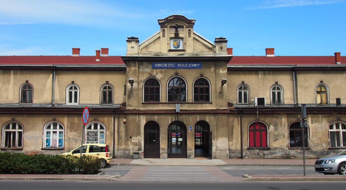 Dworzec w Czechowicach-Dziedzicach zostanie wyremontowany. Ruszyły prace