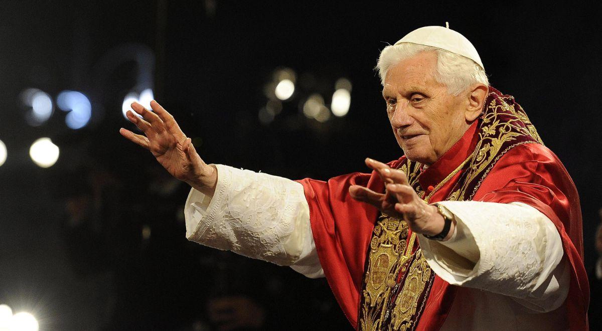 "Trwajcie mocno w wierze, nie dajcie się zwieść". Testament duchowy Benedykta XVI