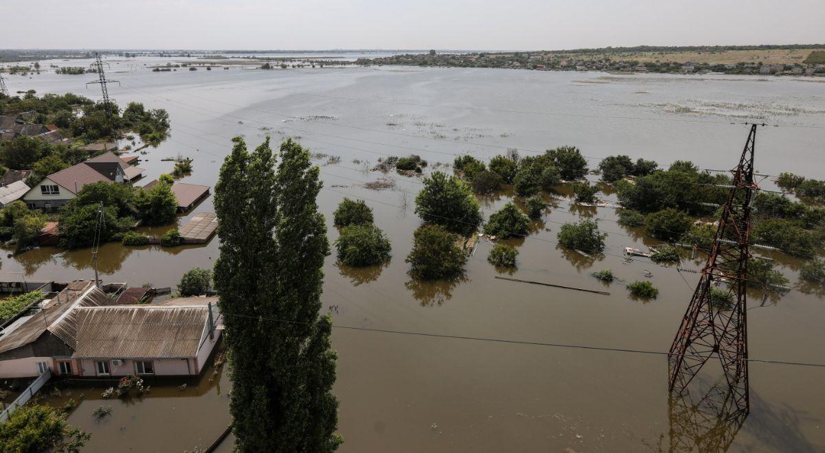 Ze Zbiornika Kachowskiego wypłynęło 70 proc. wody. W Chersoniu jej poziom obniżył się o półtora metra