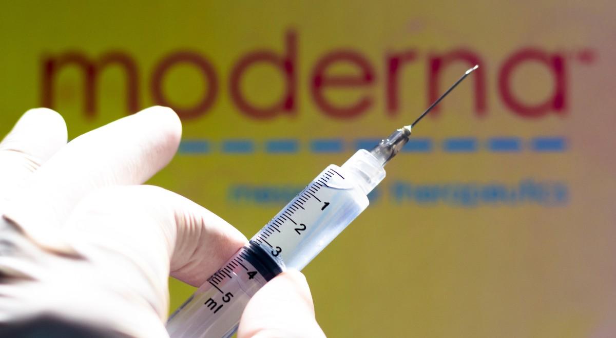 Moderna chce podawać czwartą dawkę szczepionki na COVID-19. Jest wniosek o zgodę