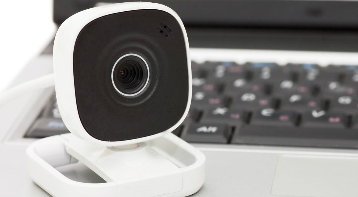 Rosyjskie strony szpiegują Belgów przez kamery monitoringu i te w komputerach