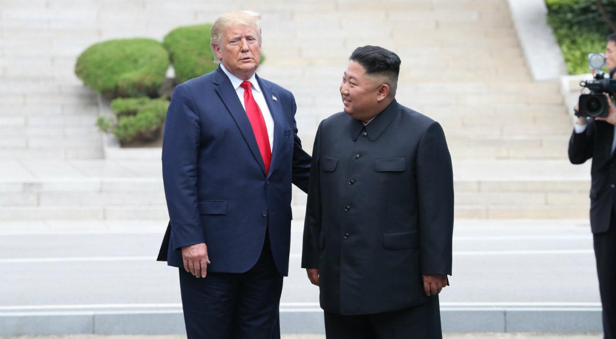 Donald Trump spotkał się z Kim Dzong Unem. "Jestem dumny, że przekroczyłem granicę Korei Płn."