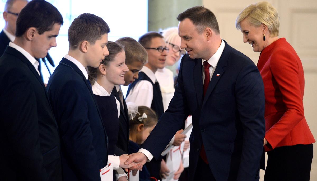 Jubileusz Polskiego Związku Niewidomych. Prezydent: nowoczesna Polska musi stwarzać szanse każdemu