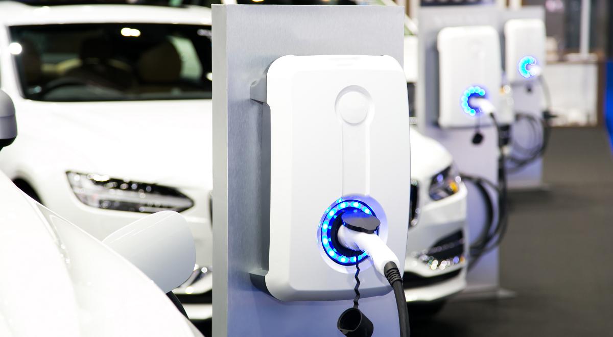 Ministerstwo Energii proponuje: przy zakupie auta na prąd, dopłata do 37,5 tys. zł