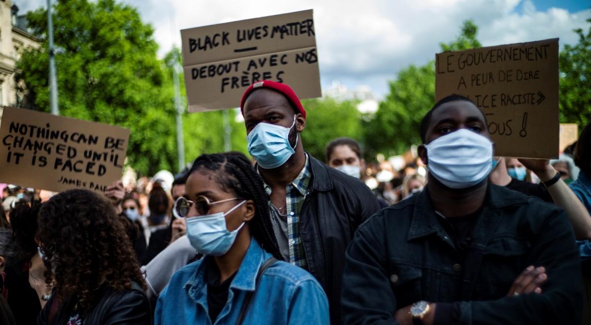 Francuskie media oskarżają policję o rasizm. Eksperci ostrzegają przed "potępianiem wszystkiego co białe"