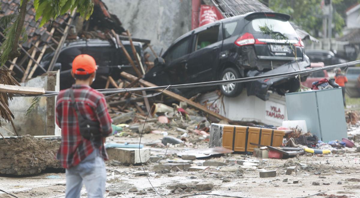 Tsunami uderzyło w Indonezję. Setki ofiar śmiertelnych. "Utrudniony dostęp do zniszczonych miejsc"