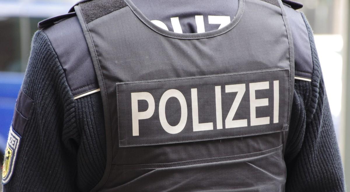 W Niemczech dochodzenie w sprawie brutalnego zatrzymania. "Policjant kilkukrotnie uderzył w twarz"