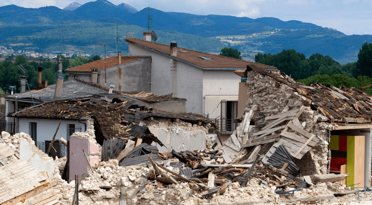Tragiczne trzęsienie ziemi w L'Aquili. Włoski rząd wypłaci miliony euro odszkodowania