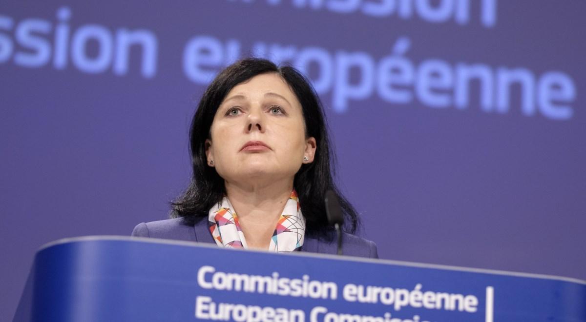 Jourova: nie zawahamy się wszcząć procedury ws. naruszenia prawa UE przez Polskę