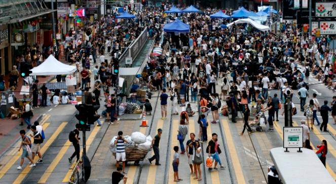 Zatrzymano kilkanaście osób popierających protesty w Hongkongu