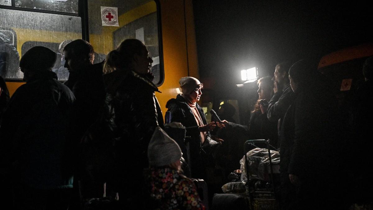 Ataki na miejsca ewakuacji cywilów, rodzina Putina objęta sankcjami UE [ZAPIS RELACJI]