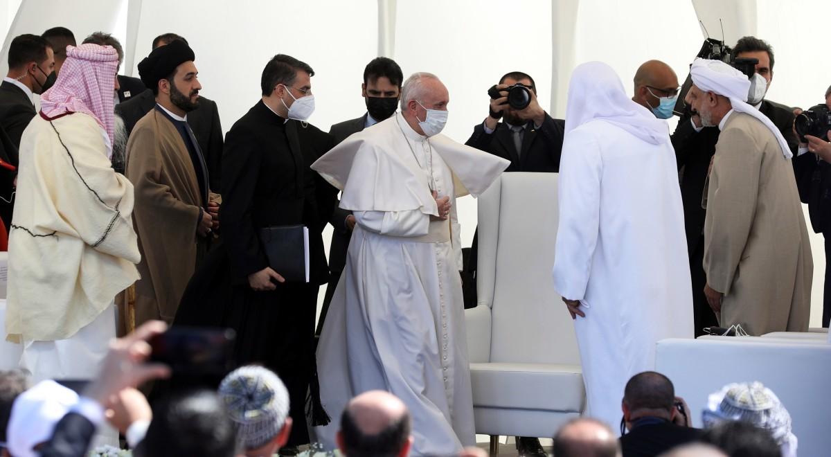 Papież w Iraku: terroryzm i nienawiść to zdrada religii