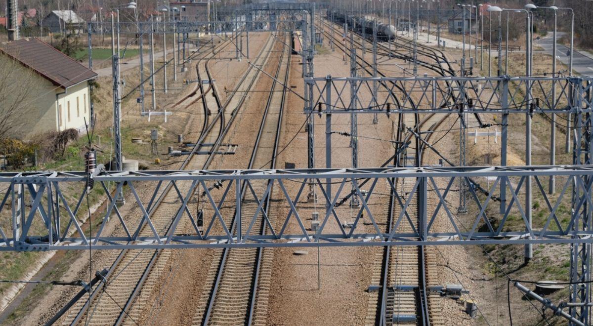 Inwestycje kolejowe na Mazurach. Prezes PKP PLK: ruszą prace przy elektryfikacji linii Giżycko - Korsze