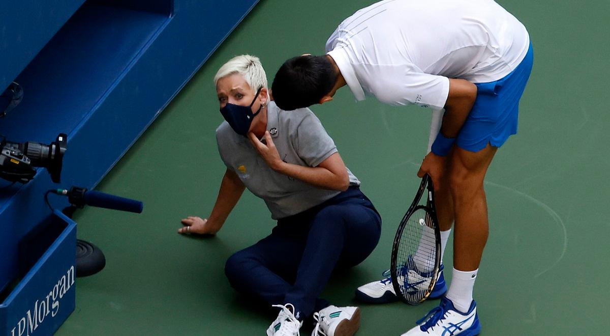 US Open: Novak Djoković zdyskwalifikowany. Serb trafił piłką arbiter liniową [wideo]
