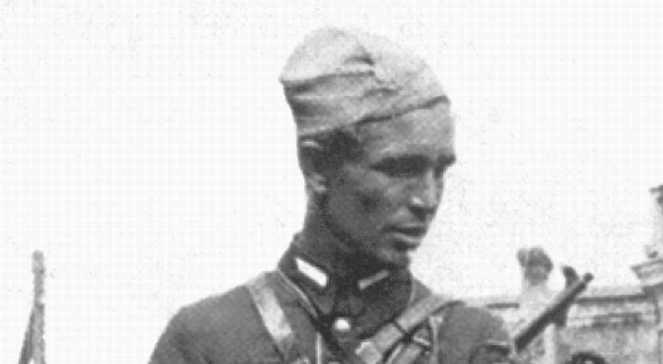 Mjr Marian Bernaciak "Orlik". Mariusz Pawlak o ataku na posterunek UB w Puławach w 1945 roku