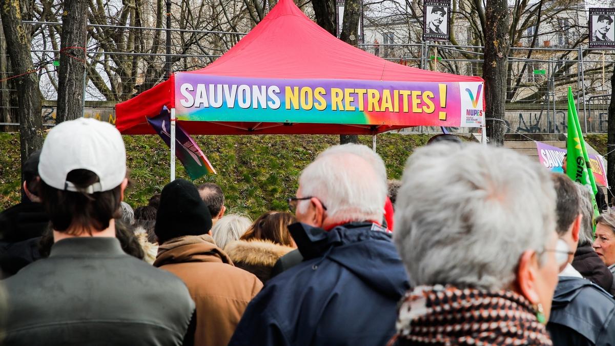 Kontrowersyjna reforma emerytalna we Francji. Wniosek opozycji o referendum