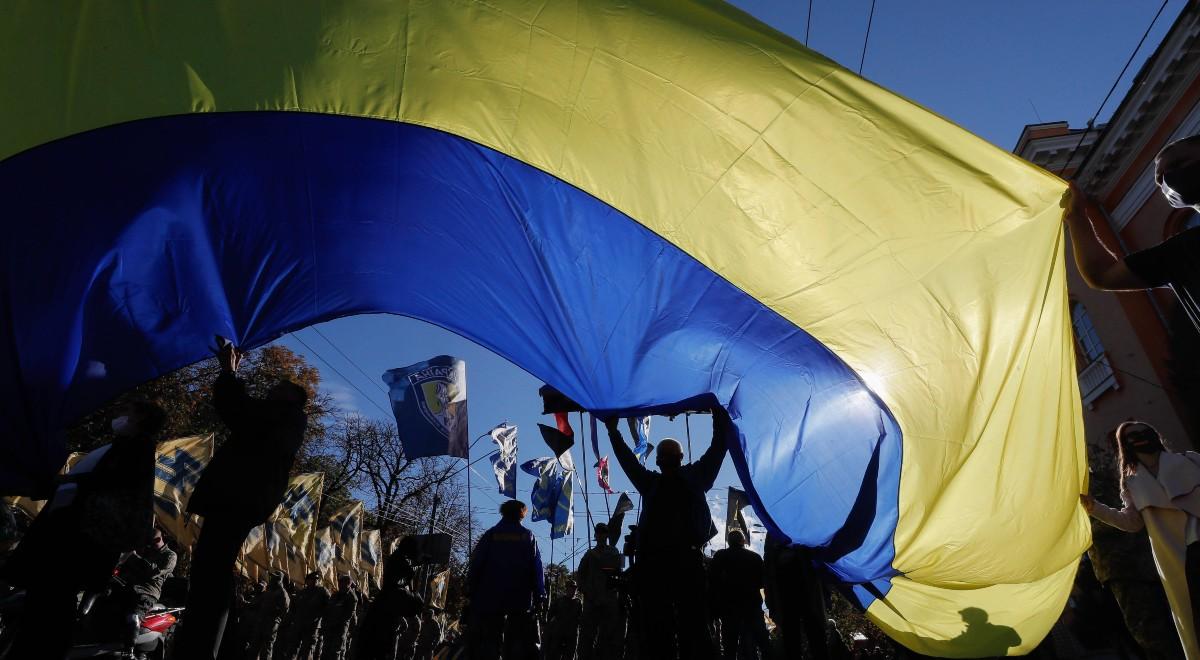Ekspert: najważniejsze wybory lokalne wolnej Ukrainy, po reformie wzorowanej na Polsce i nietypowe "referendum" 