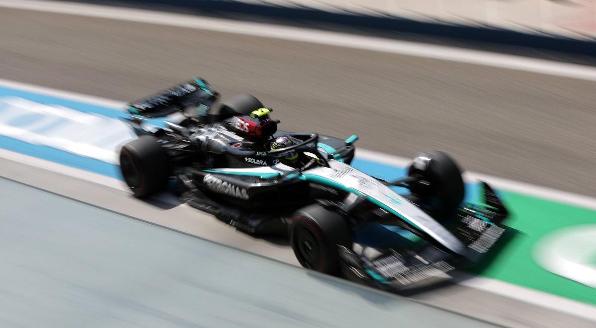 Formuła 1. Lewis Hamilton rozczarowany po testach w Bahrajnie. "Czeka nas dużo pracy"