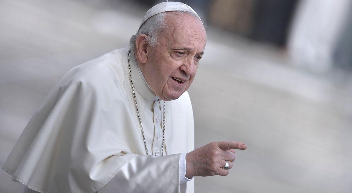 Abp Gallagher: papież i Stolica Apostolska są gotowi zrobić wszystko, by zakończyła się wojna