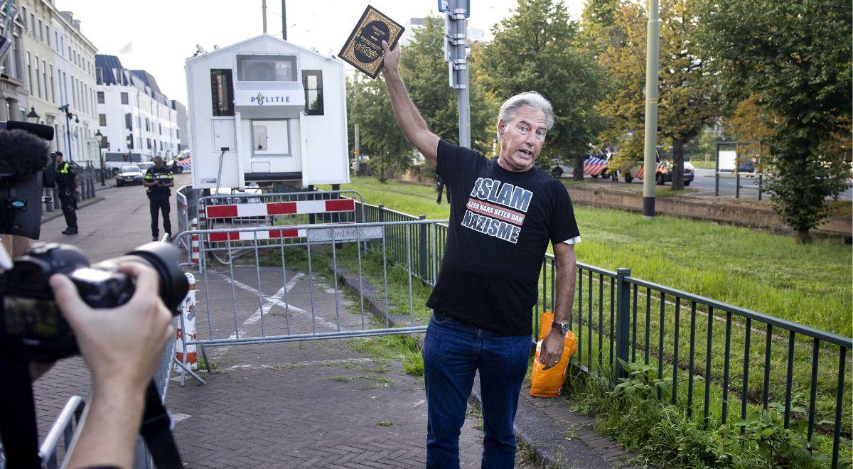 Zamieszki w Holandii. Aktywista podeptał i podarł Koran