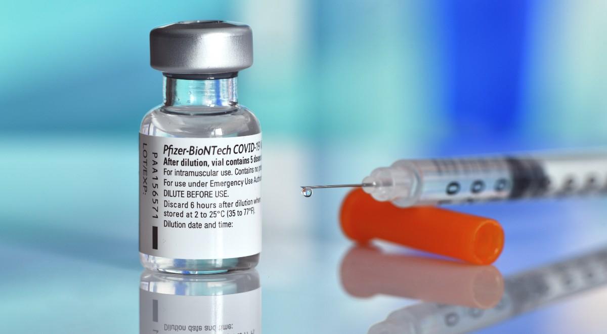 BioNTech i Pfizer chcą dopuszczenia szczepionek dla dzieci od 12 lat