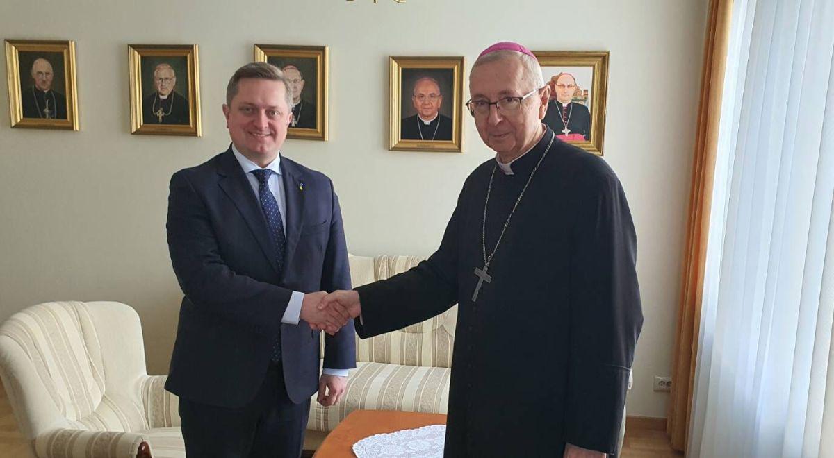 Przewodniczący KEP spotkał się z ambasadorem Ukrainy. Rozmowa dotyczyła pomocy charytatywnej