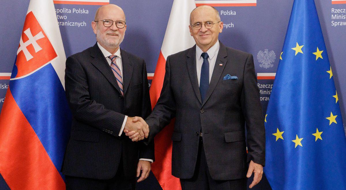 Spotkanie szefów MSZ Polski i Słowacji. "Jednomyślnie potępiamy zbrodniczą inwazję Rosji na Ukrainę"