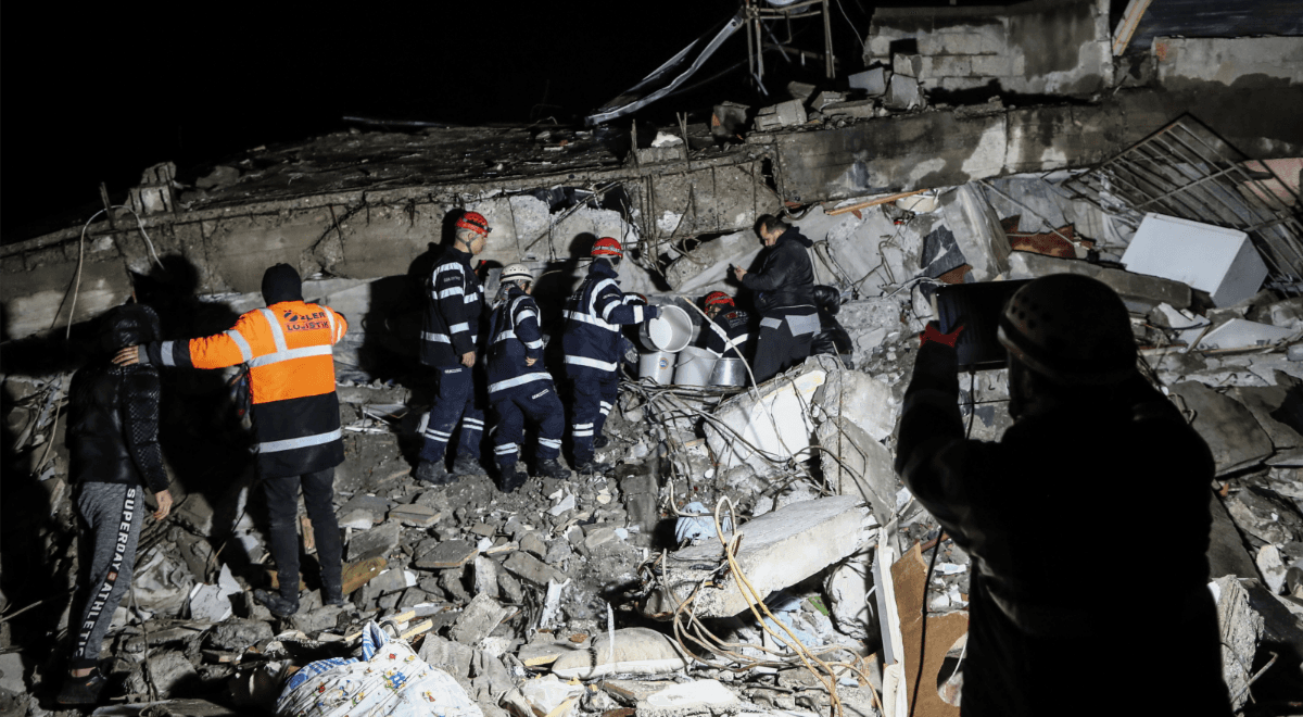 Tysiące ofiar śmiertelnych kataklizmu w Turcji. Erdogan ogłosił żałobę narodową