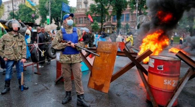 W Kijowie znów płoną opony. Protesty na Majdanie