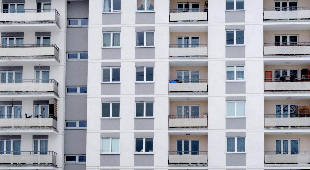Ile jest niezamieszkanych mieszkań w Polsce? Przedstawiamy statystyki dot. pustostanów