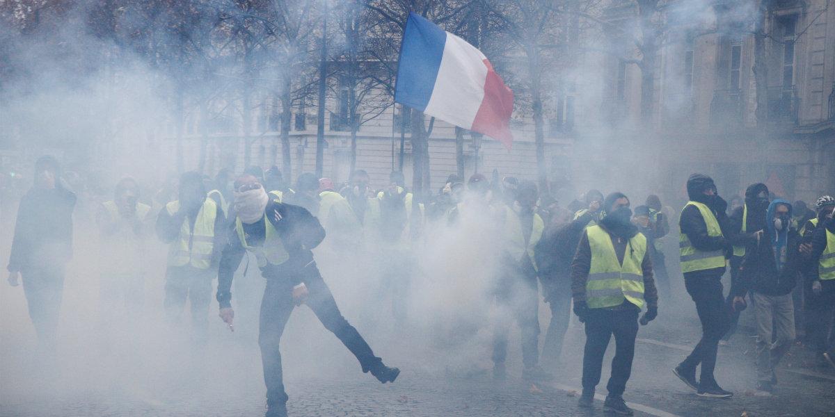 Kolejne starcia "żółtych kamizelek" z policją we Francji