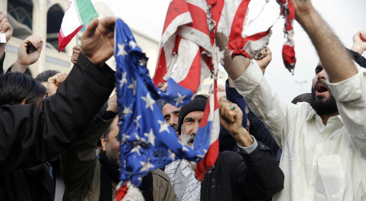 Zamach na Solejmaniego. Obywatele USA wezwani do natychmiastowego opuszczenia Iraku