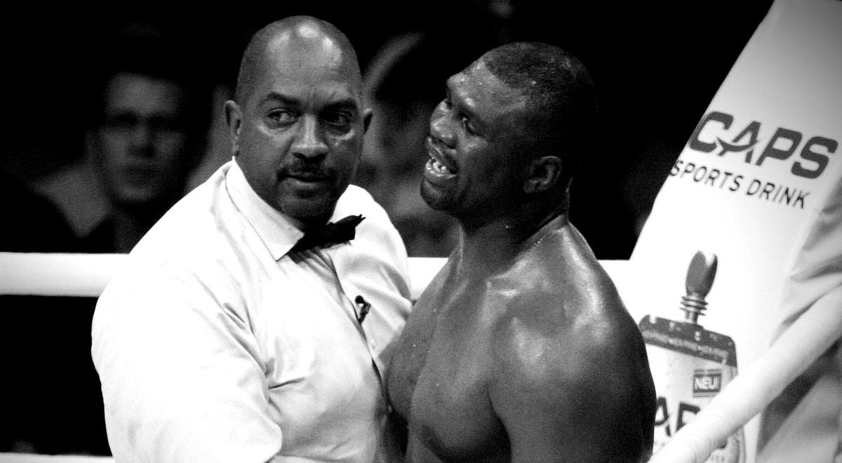 Koronawirus: zmarł legendarny sędzia bokserski Eddie Cotton. Sędziował walkę Gołoty z Bowe'em