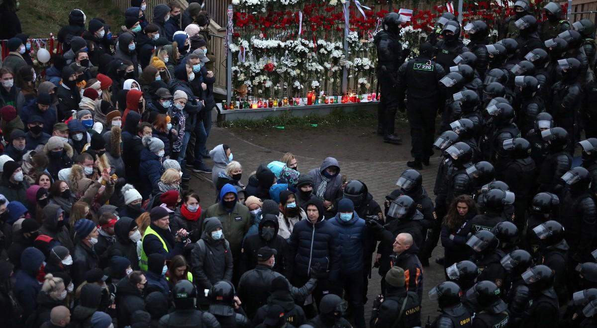 Dziennikarz Biełsatu: zaczął się terror, reżimowi Łukaszenki puściły nerwy: zabicie Bandarenki to zezwierzęcenie