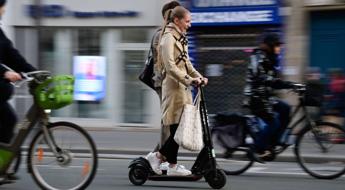 Hulajnogą elektryczną po ścieżce rowerowej, nie po chodniku. Ekspert przypomina przepisy