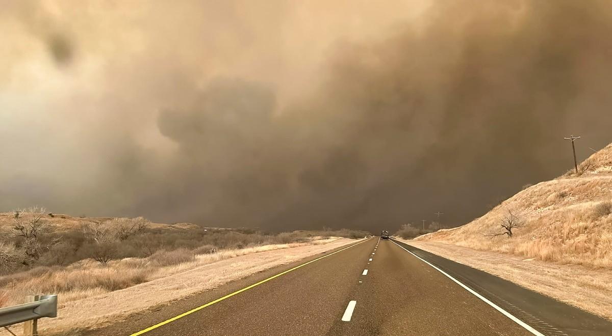 USA. Śmiercionośny pożar Smokehouse Creek w Teksasie strawił już ponad 400 tys. hektarów