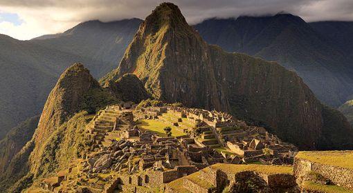 Rekonstrukcja tarasów uprawnych cytadeli Machu Picchu w Peru