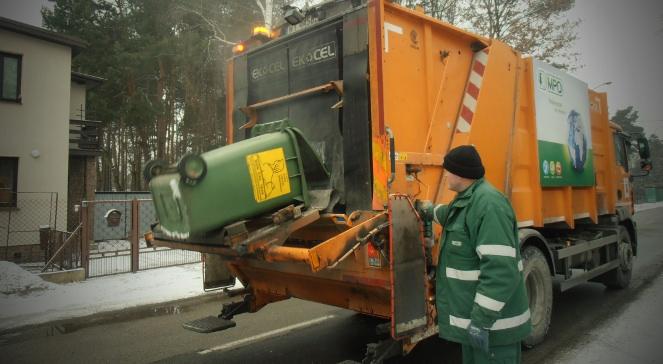 Ustawiane przetargi na wywóz śmieci w Warszawie? "GP": Platforma tonie w aferze śmieciowej