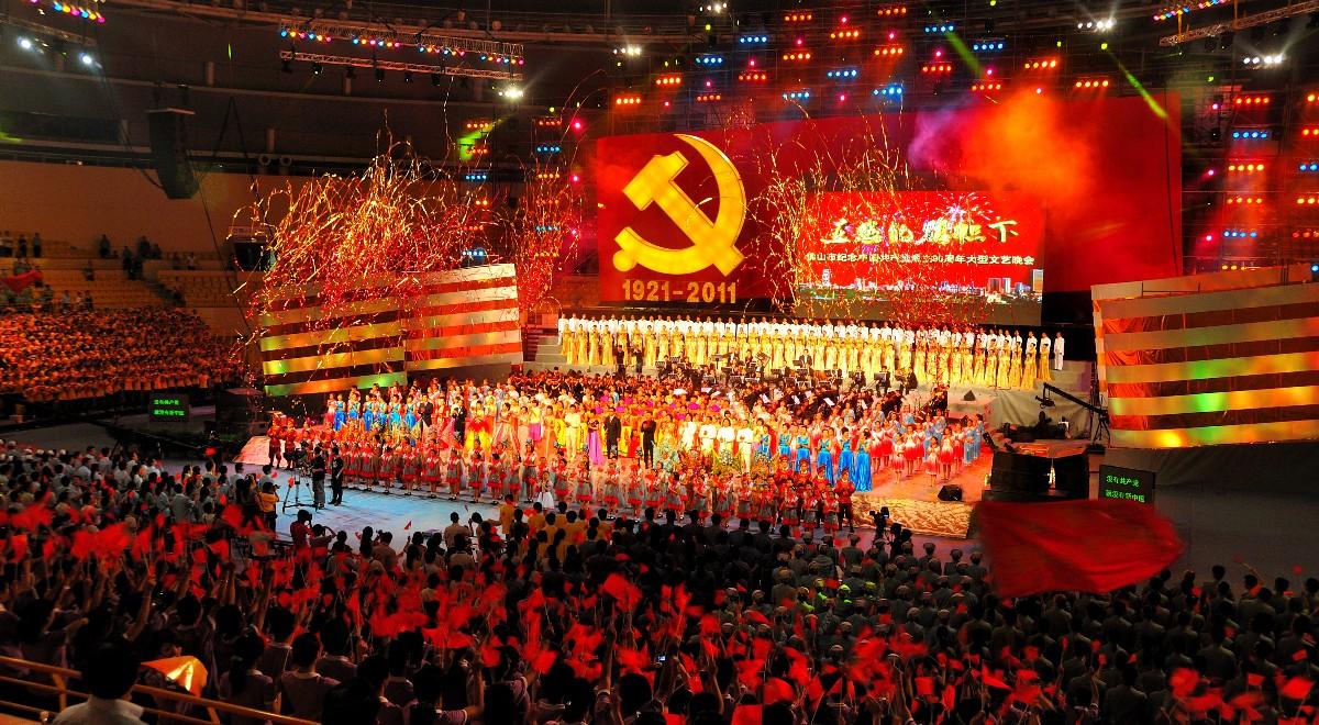 Chiński kolos na rozdrożu. Ekspert OSW: ważny moment, szykuje się próba sił Pekinu i lokalnych elit
