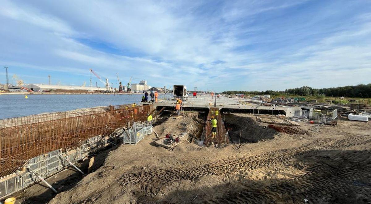 Trwa modernizacja portu w Szczecinie. Będą mogły wpływać największe jednostki