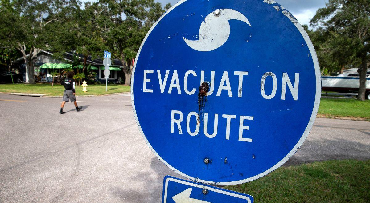 "Ruszajcie w drogę". Miliony mieszkańców Florydy objętych nakazem ewakuacji z powodu huraganu
