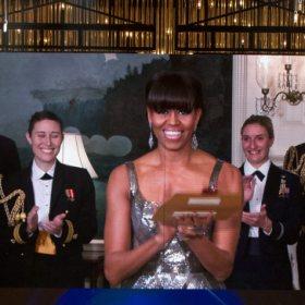 Iran "poprawia" sukienkę Michelle Obamy. "Bezwstydna"