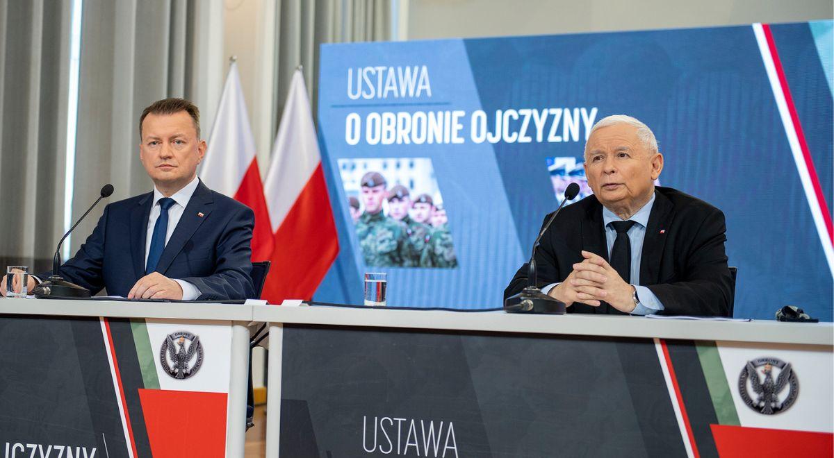 Rok działania ustawy o obronie Ojczyzny. Jarosław Kaczyński i Mariusz Błaszczak otworzą specjalną konferencję