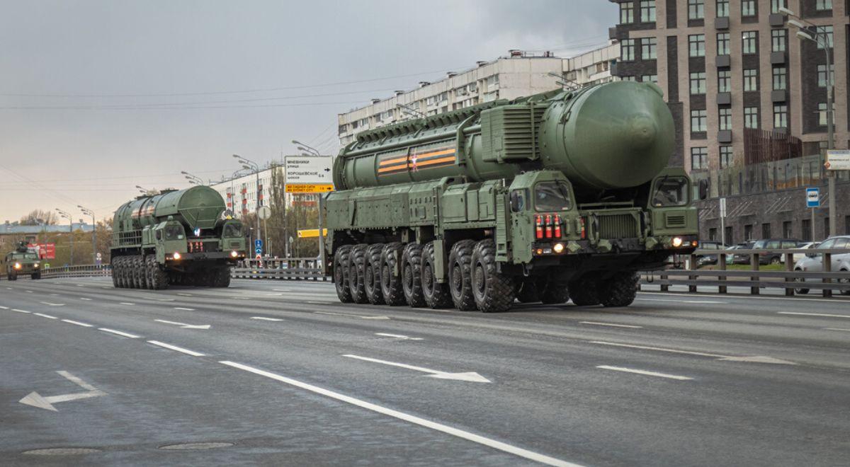 Niepokojące informacje z Białorusi. Rosjanie już transferują broń jądrową
