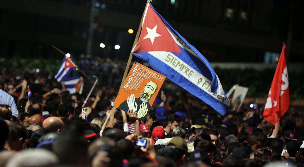 Uroczystości ku czci Fidela Castro. Tysiące Kubańczyków na Placu Rewolucji w Hawanie