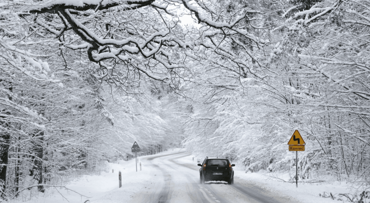 Kierowcy - wszystkie drogi krajowe są przejezdne, uwaga na opady deszczu i śniegu
